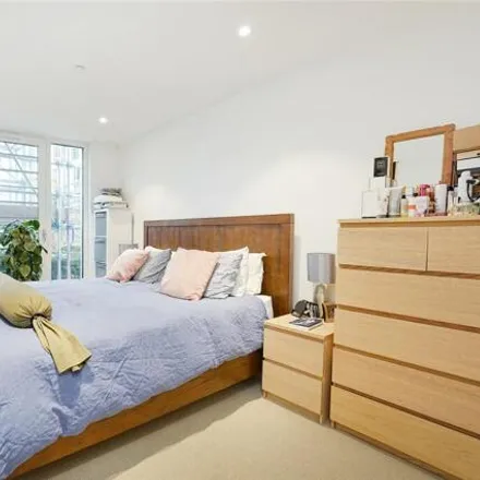 Image 3 - Copperlight Apartments, 16 Buckhold Road, London, SW18 4FY, United Kingdom - Apartment for sale