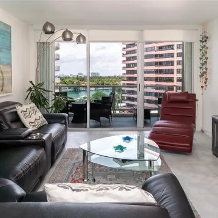 Image 4 - Seacoast 5151 Condominium, 5151 Collins Avenue, Miami Beach, FL 33140, USA - Condo for rent