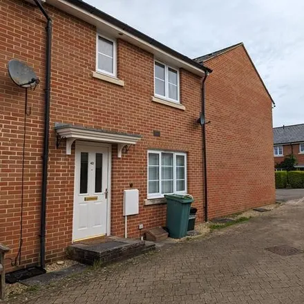 Rent this 3 bed townhouse on 30 Kempley Close in Cheltenham, GL52 5GB