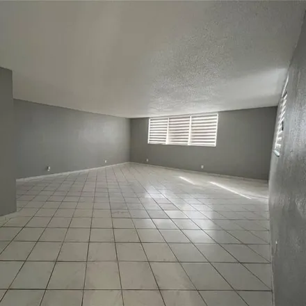 Image 1 - 1827 Jefferson Street, Hollywood, FL 33020, USA - Apartment for rent