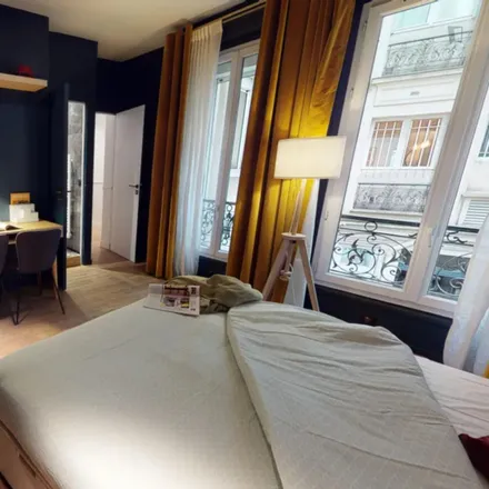 Image 3 - 30 Boulevard Marguerite de Rochechouart, 75018 Paris, France - Room for rent