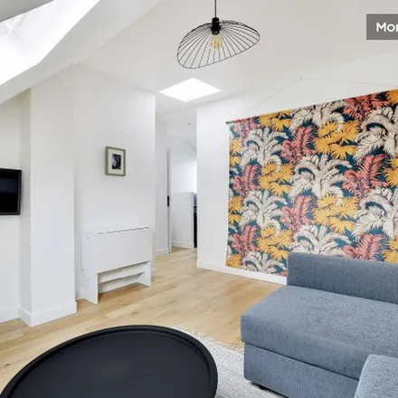 Image 3 - 33 bis Boulevard de Clichy, 75009 Paris, France - Apartment for rent