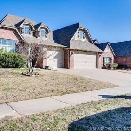 Buy this 4 bed house on 13477 South 19th Street in Jenks, OK 74008