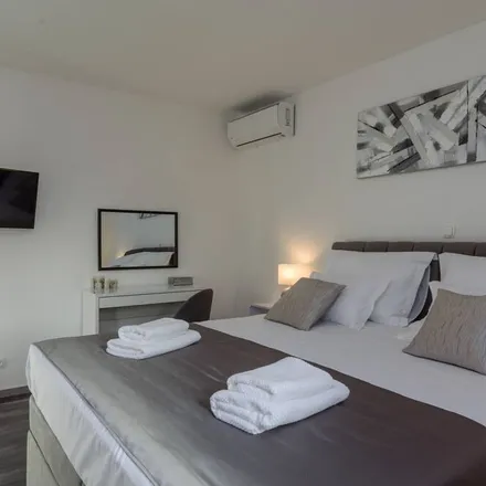 Rent this 3 bed house on Seget Vranjica in Split-Dalmatia County, Croatia