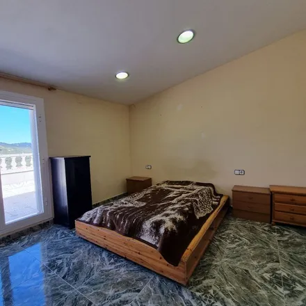 Image 3 - Carrer de Barcelona, 43717 la Bisbal del Penedès, Spain - Apartment for rent