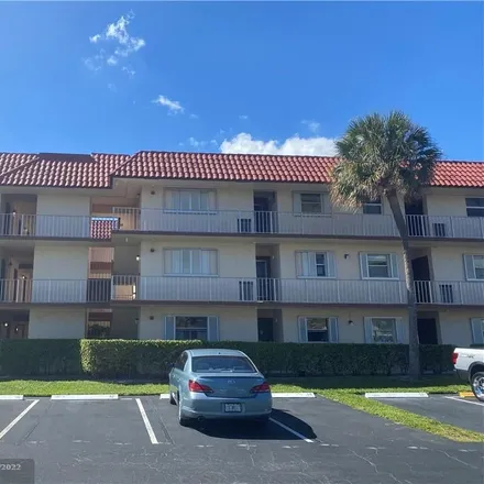Buy this 2 bed condo on 700 Southeast 6th Avenue in Shorewood, Deerfield Beach