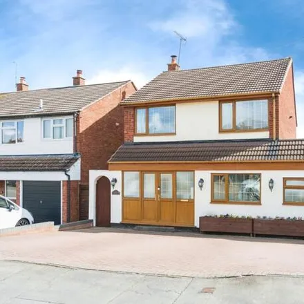 Buy this 3 bed house on St Leonards View in Polesworth, B78 1JZ