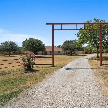 Buy this 3 bed house on 500 Tokio Road in West, McLennan County
