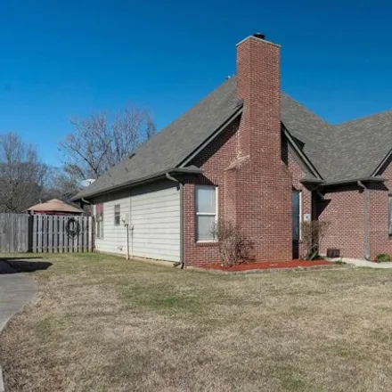 Buy this 3 bed house on 869 Barkley Drive in Glen Forest, Alabaster