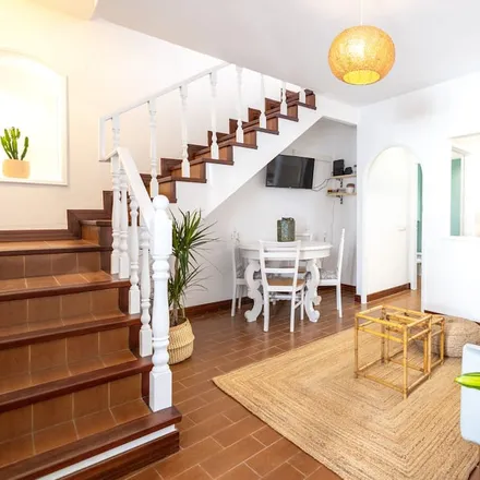 Rent this 2 bed house on Avenida de Portugal in 2775-629 Cascais, Portugal