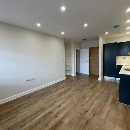 Rent this 1 bed apartment on Gainsborough Road in London, E11 1HU