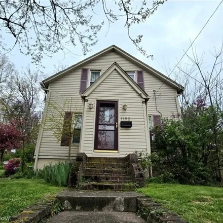 Buy this 4 bed house on 85 Elmwood Street in Barberton, OH 44203