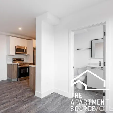 Image 8 - 941 W Carmen Ave, Unit 505 - Apartment for rent