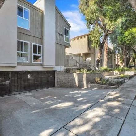 Rent this 2 bed house on 2925 Arizona Place in Santa Monica, CA 90404