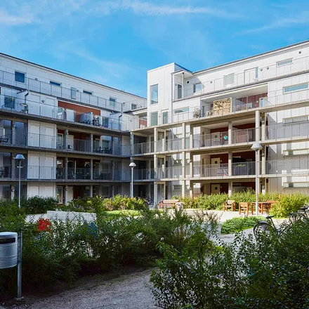 Rent this 2 bed apartment on Eslöv Stinstorget in Kvarngränd, 241 33 Eslöv