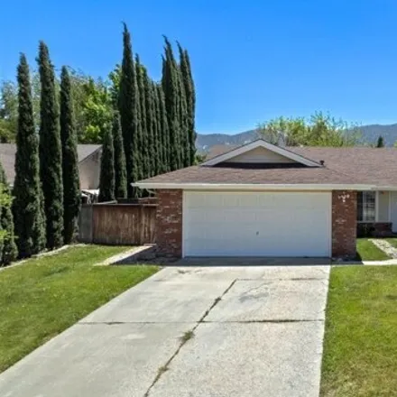 Buy this 3 bed house on 130 Pinon Street in Tehachapi, CA 93561
