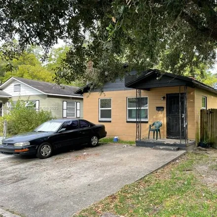 Buy this 3 bed house on 1489 West 25th Street in Jacksonville, FL 32209