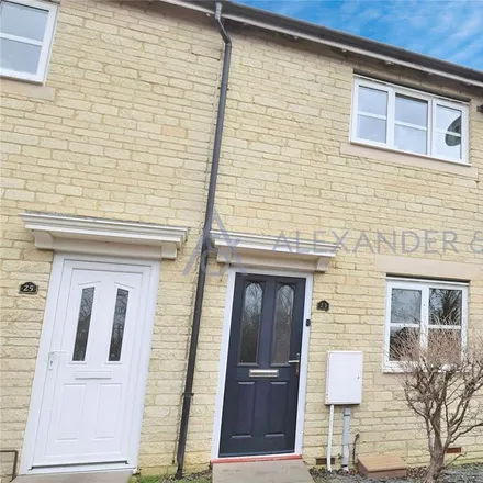 Rent this 2 bed house on Sanderling Close in Bicester, OX26 6WF