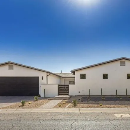 Rent this 3 bed house on 4110 North 47th Street in Phoenix, AZ 85018
