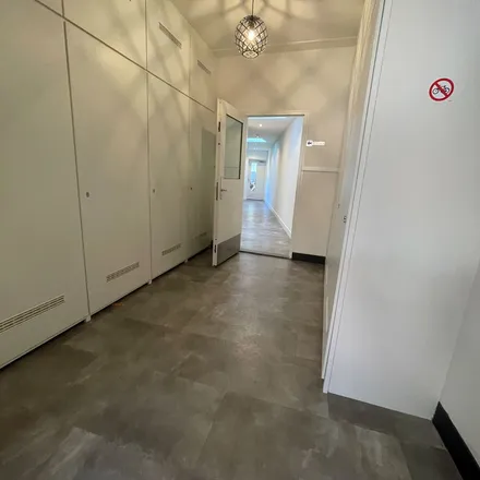 Rent this 1 bed apartment on Stationsstraat 40-06 in 5038 ED Tilburg, Netherlands