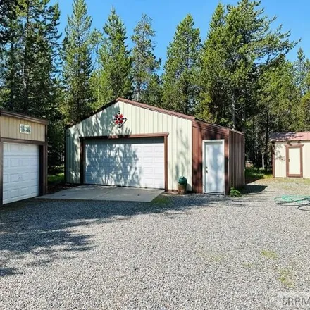 Image 4 - 4273 Harker Lane, Island Park, Fremont County, ID 83429, USA - House for sale