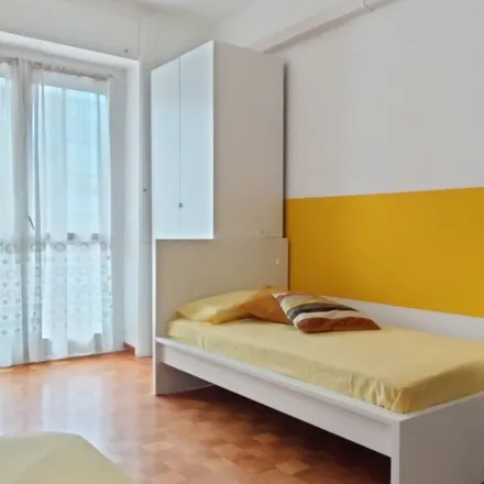 Image 1 - Via Benigno Crespi, 17, 20159 Milan MI, Italy - Room for rent