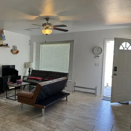 Rent this 3 bed house on El Paso County in Texas, USA