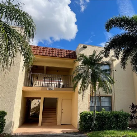 Buy this 1 bed condo on 10204 McGregor Boulevard in Fort Myers, FL 33919