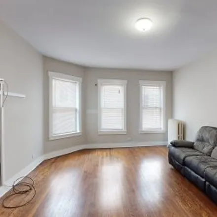 Rent this 2 bed apartment on #2n,1662 West Farwell Avenue in Loyola, Chicago