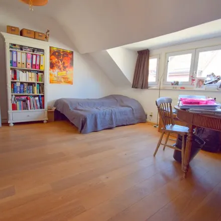 Rent this 5 bed apartment on Sentier d'Auderghem - Oudergemvoetpad in 1170 Watermael-Boitsfort - Watermaal-Bosvoorde, Belgium