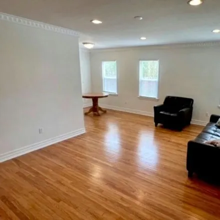 Image 2 - 2826 Dell Avenue, Los Angeles, CA 90291, USA - House for rent