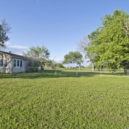 Image 2 - 260 2nd Street, Sutherland Springs, Wilson County, TX 78161, USA - House for sale