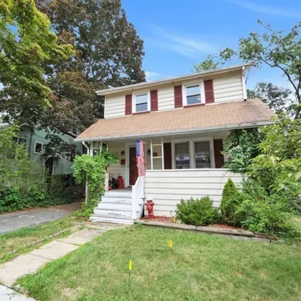 Image 2 - 9 Banta Place, Bergenfield, NJ 07621, USA - House for sale