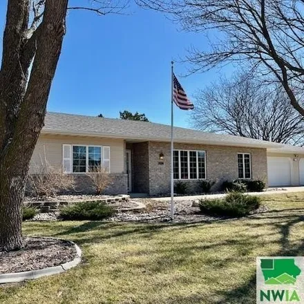 Image 1 - 1558 Crestview Drive, Vermillion, SD 57069, USA - House for sale