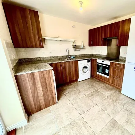 Image 1 - 66 Queen Margaret's Road, Coventry, CV4 8FW, United Kingdom - House for rent