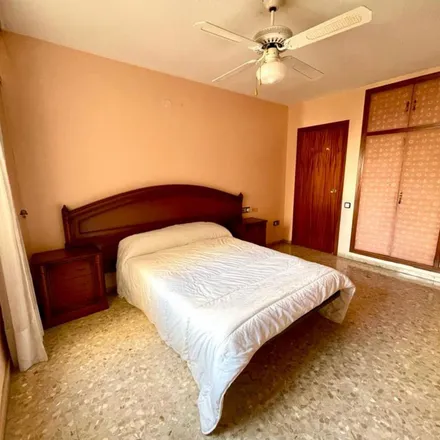 Rent this 5 bed apartment on Calle Maestro Ripollés in 22, 12003 Castelló de la Plana