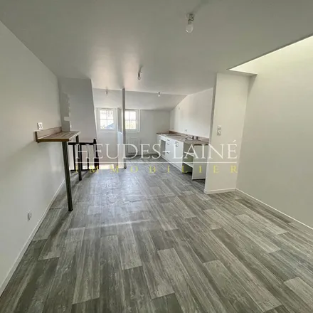 Rent this 2 bed apartment on 64 Avenue du Général de Gaulle in 60300 Senlis, France