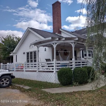 Buy this studio house on 119 North Broadway Street in Leitchfield, KY 42754