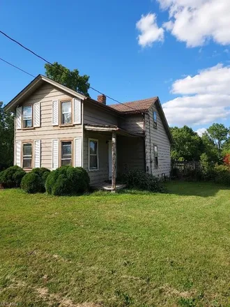 Buy this 3 bed house on 3001 Easy Street in Mahoning County, OH 44406