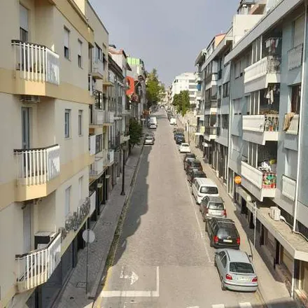 Rent this 1 bed apartment on Rua de Cedofeita in 4050-122 Porto, Portugal