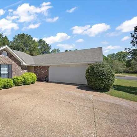 Buy this 3 bed house on 157 Oak Leaf Way in Rankin County, MS 39208