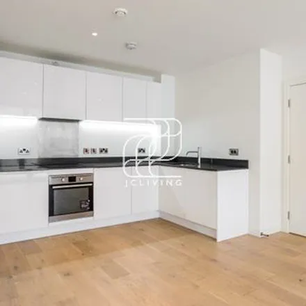 Image 1 - Plaza Walk, London, NW9 0AW, United Kingdom - Apartment for rent