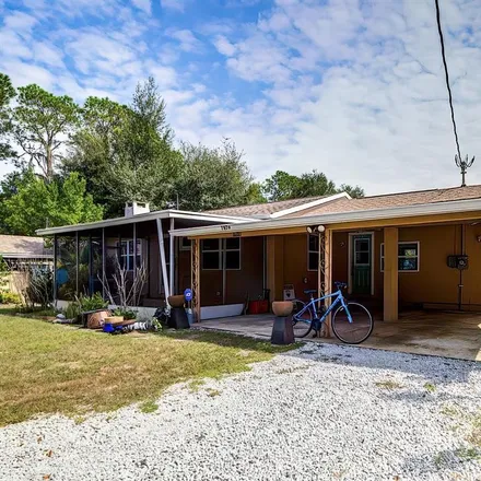 Buy this 2 bed house on 7978 West River Bend Road in Citrus County, FL 34428