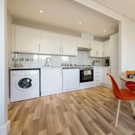 Buy this 2 bed apartment on The Highway in Ratcliffe, London