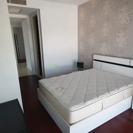 Rent this 4 bed apartment on unnamed road in Witthayu, Pathum Wan District