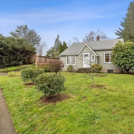 Buy this 3 bed house on 10425 Southwest Capitol Highway in Portland, OR 97219