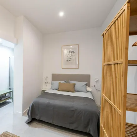 Rent this studio apartment on Carrer de l'Estrella in 08901 l'Hospitalet de Llobregat, Spain