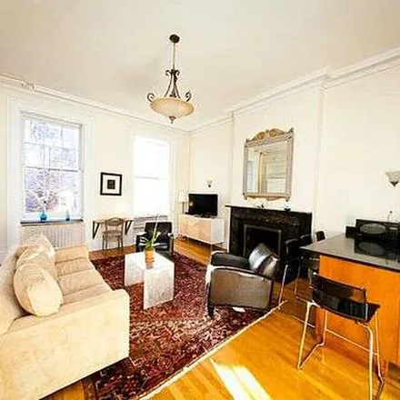 Image 2 - East 9th Street & Cooper Square, East 9th Street, New York, NY 10003, USA - Apartment for rent