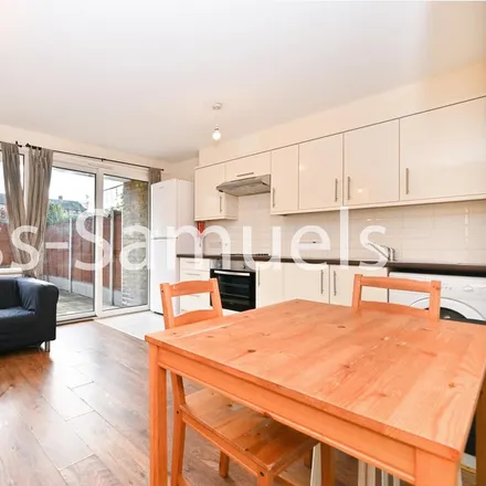 Image 2 - St Wilfrid and Apos's, Lorrimore Road, London, SE17 3LZ, United Kingdom - Apartment for rent