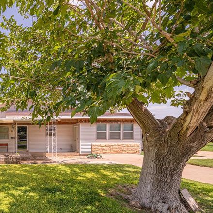 Rent this 3 bed house on 802 Brooks Drive in Midland, TX 79703